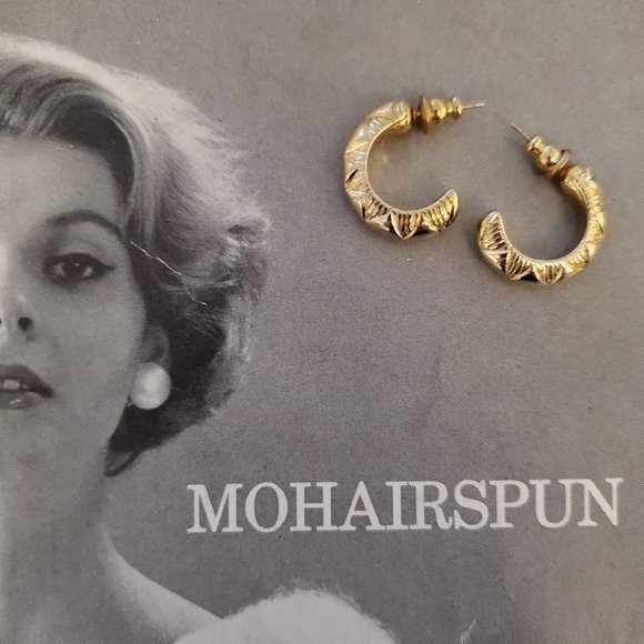 Vintage Earrings - Picture 2 of 4